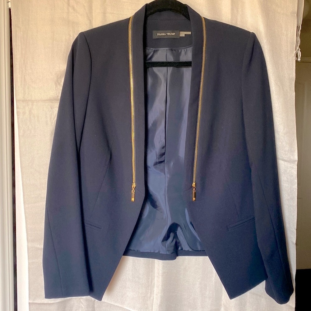 Open front navy blazer size 4